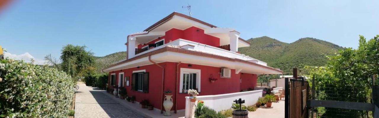 Bed and Breakfast Valeri 'S Country House Sperlonga Exterior foto